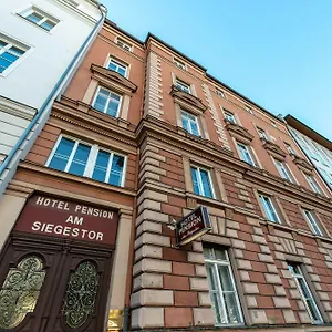 hotel-pension-am-siegestor.getmunichhotels.com/